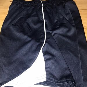 Boys Starter Athletic shorts, size S (6/7)